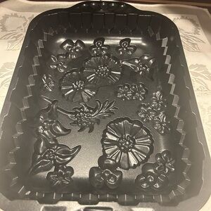 Nordic Ware Black Floral Baking Pan